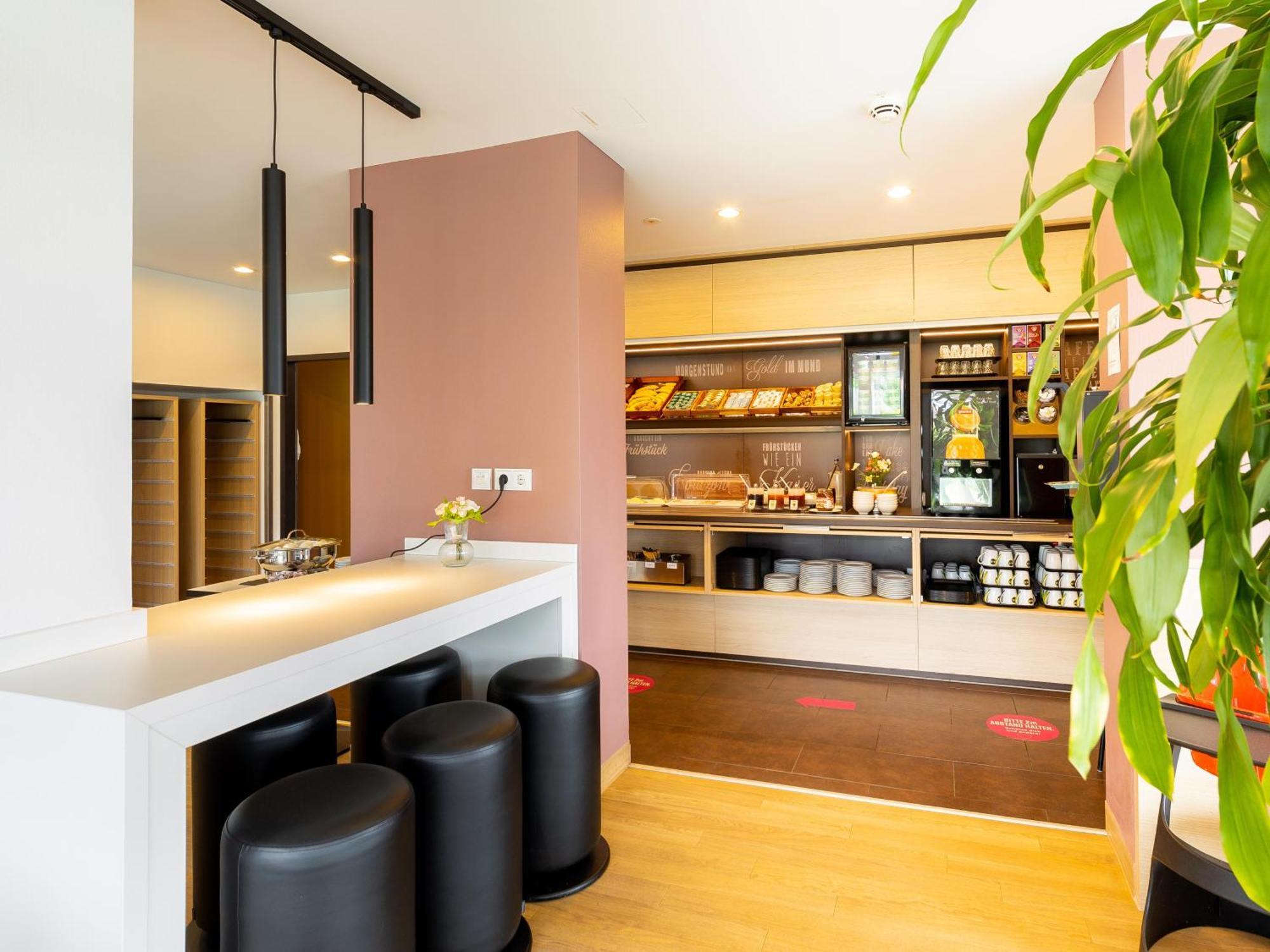B&B Hotel Moenchengladbach Екстер'єр фото