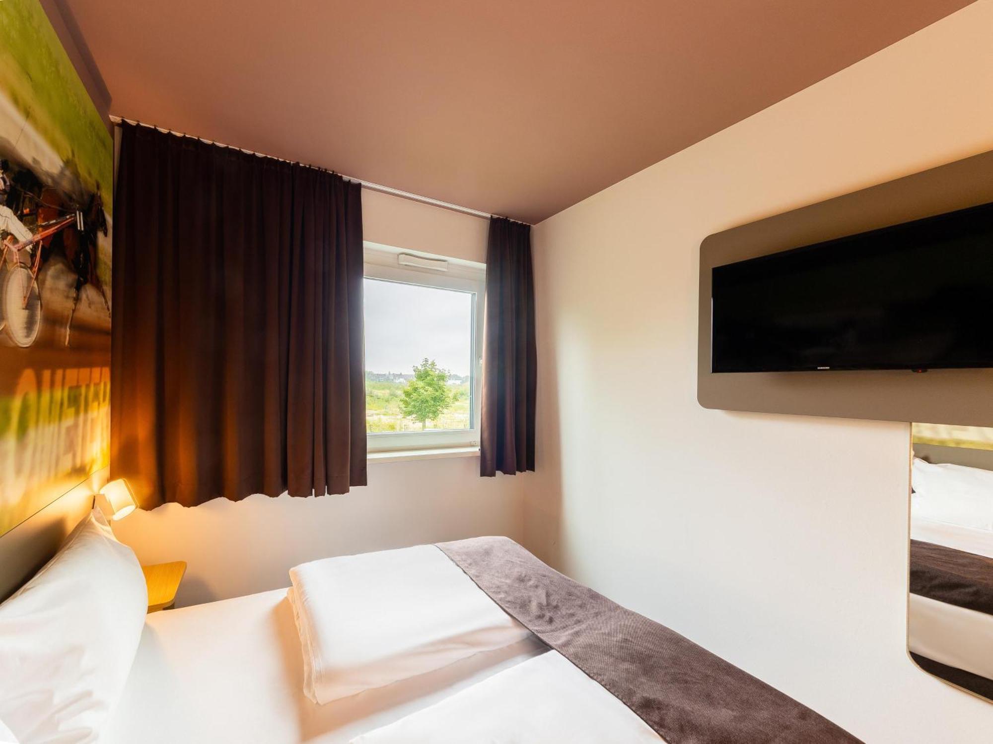 B&B Hotel Moenchengladbach Екстер'єр фото