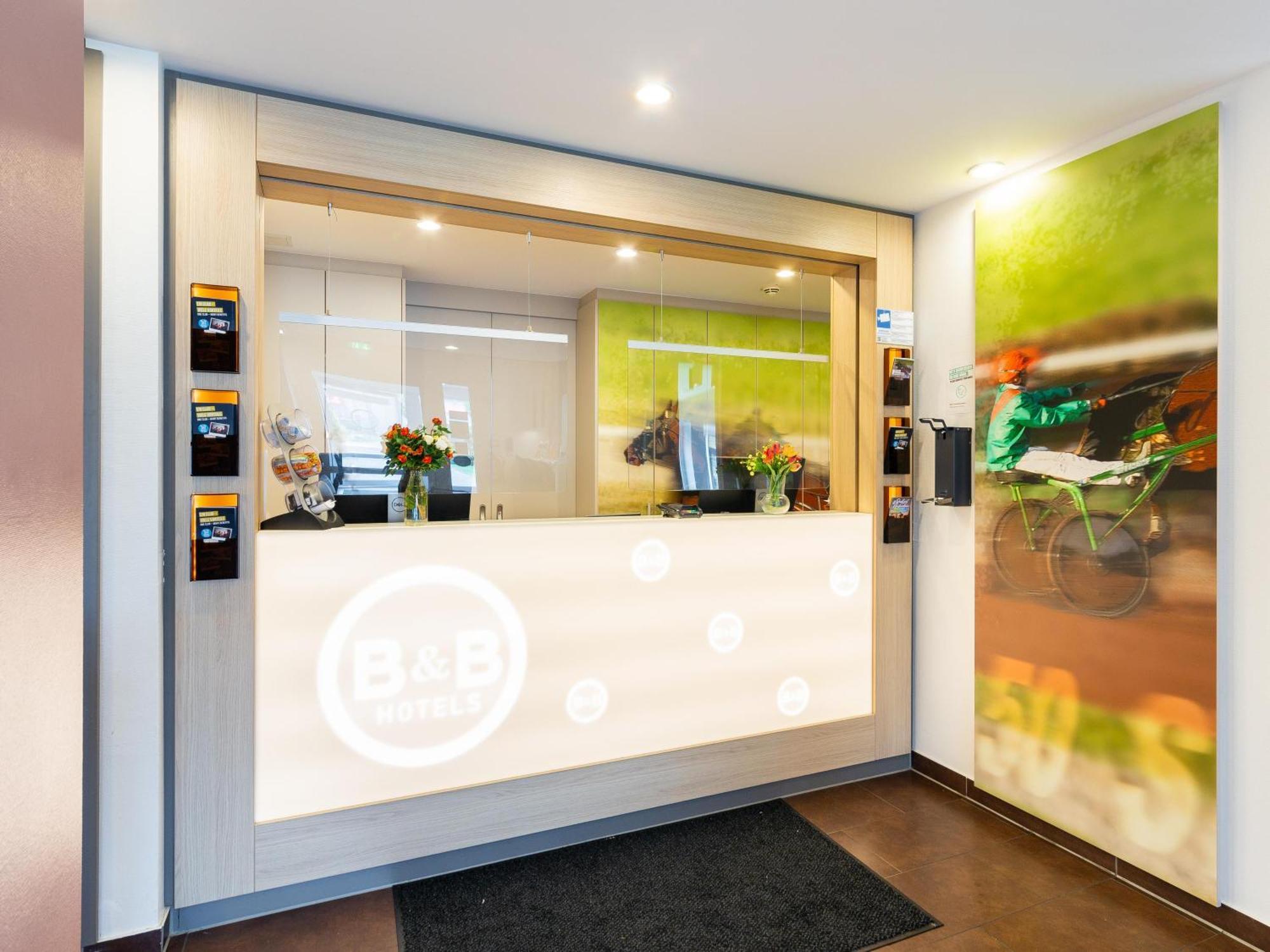 B&B Hotel Moenchengladbach Екстер'єр фото