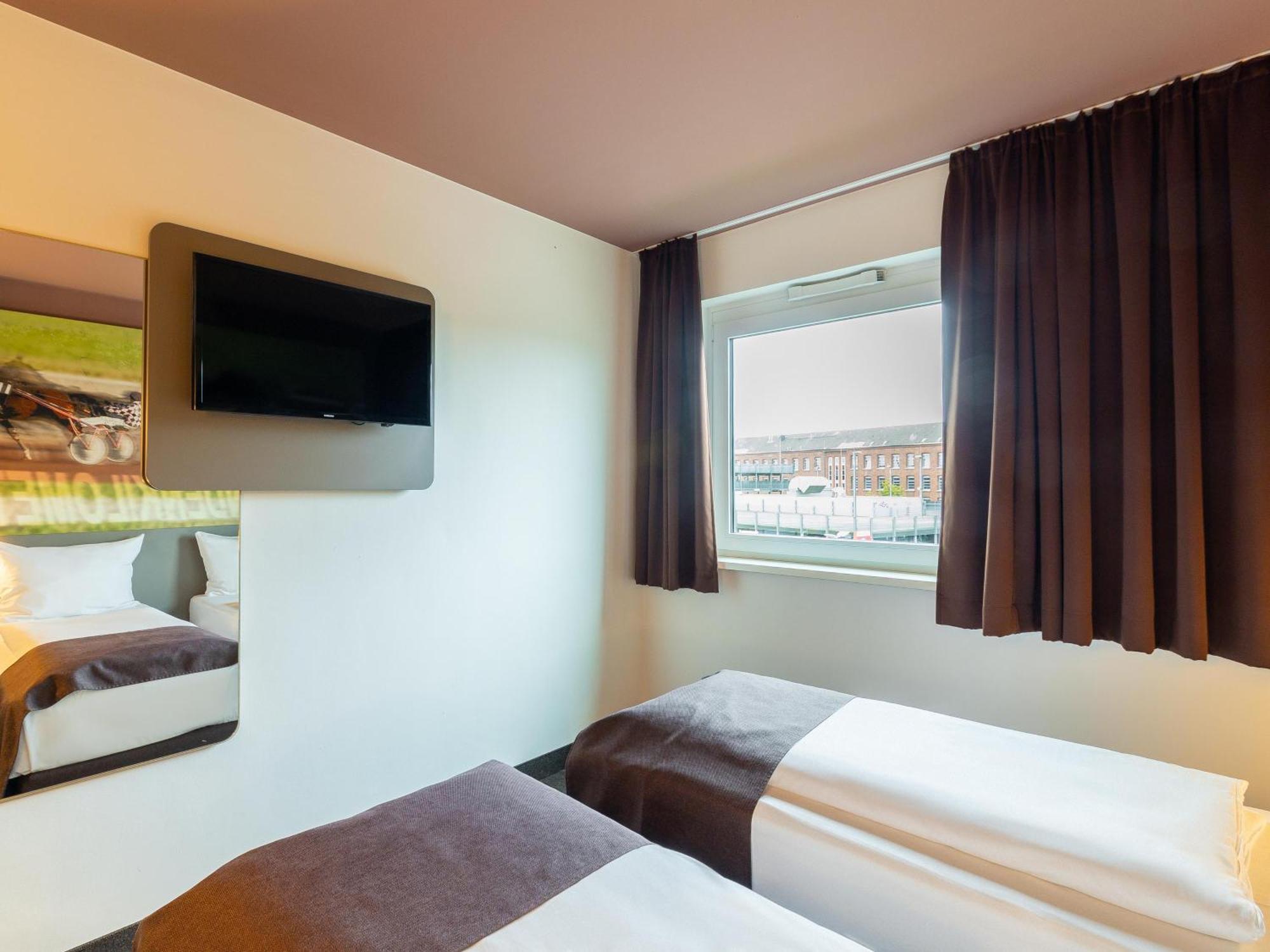 B&B Hotel Moenchengladbach Екстер'єр фото