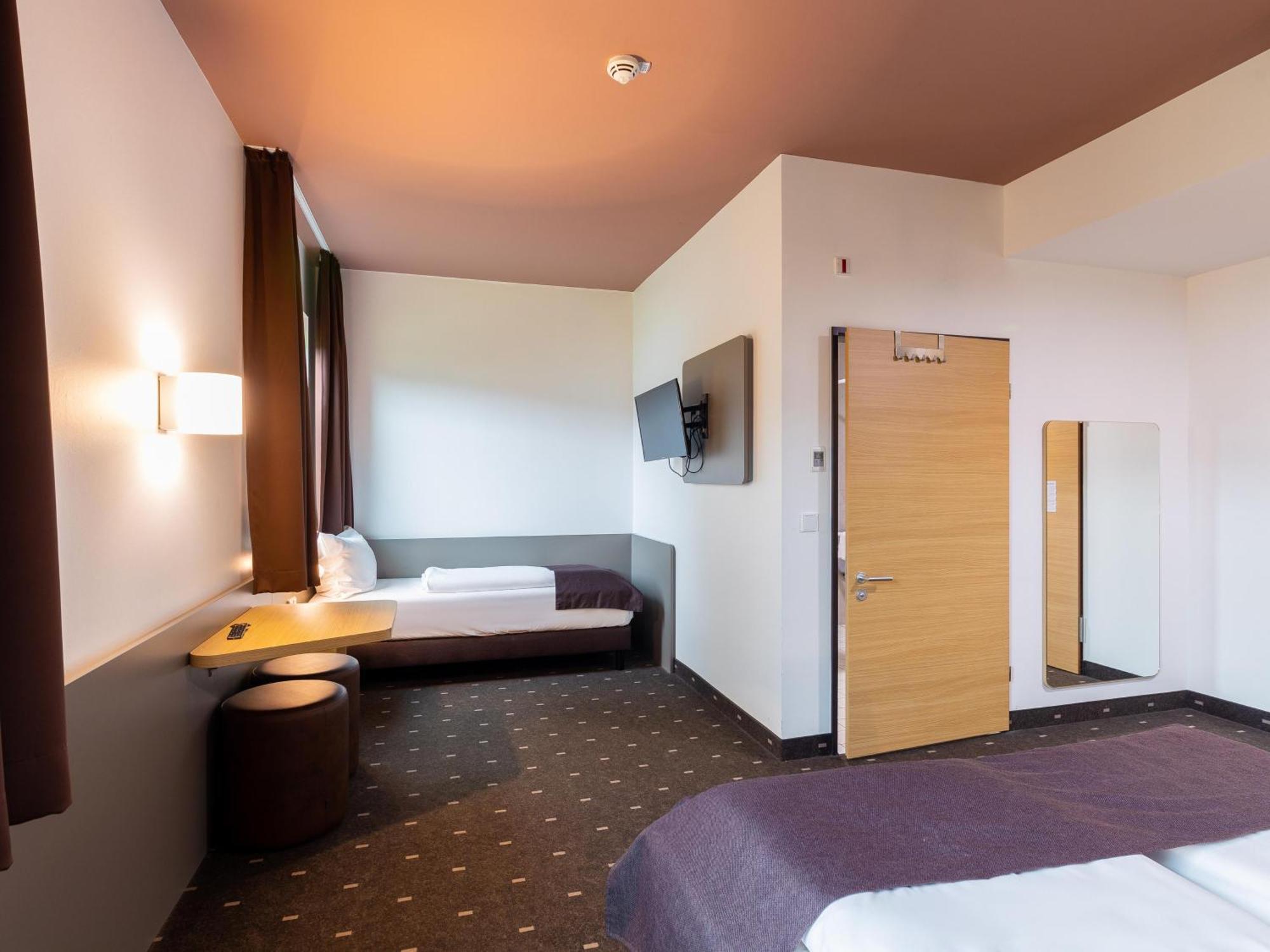 B&B Hotel Moenchengladbach Екстер'єр фото